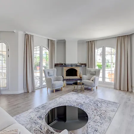 Luxury El Duque Ocean View