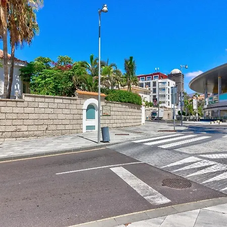 Luxury El Duque Ocean View Vila