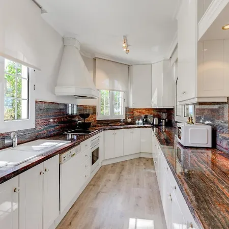 Luxury El Duque Ocean View