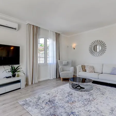 Vila Luxury El Duque Ocean View *